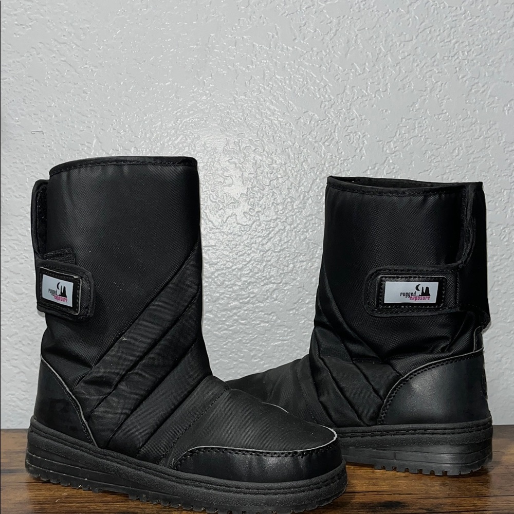 Black Winter Boots size 3 great condition.